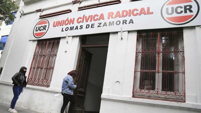 arde la interna radical en lomas de zamora