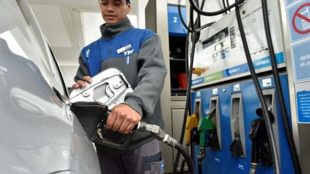 Cae la venta de combustibles y peligran 800 estaciones de servicios