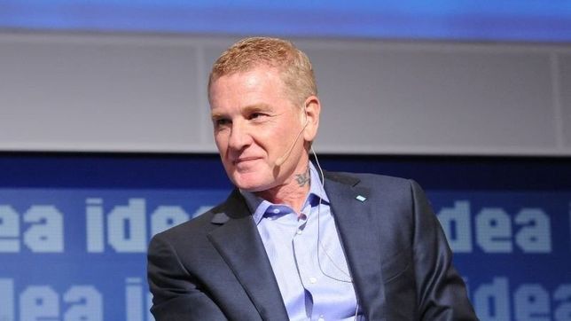 fuga de empresas: de narvaez gana en la crisis y se queda con walmart