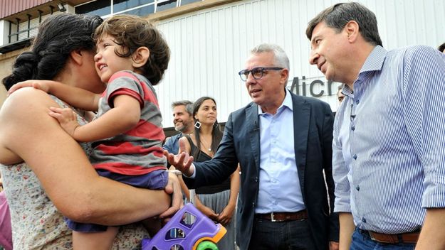Zamora y Arroyo participaron de la entrega de tarjetas AlimentAR en Tigre