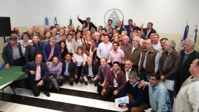 la posible detencion de moyano domina la cumbre peronista en smata