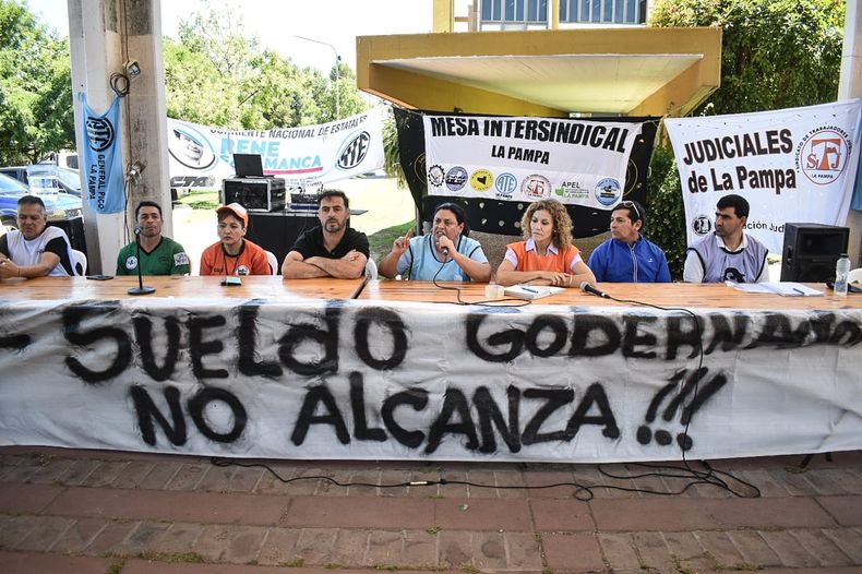 La Intersindical apuntó por primera vez con tanta dureza contra el gobernador de La Pampa, Sergio Ziliotto. FOTO: www.radiokermes.com