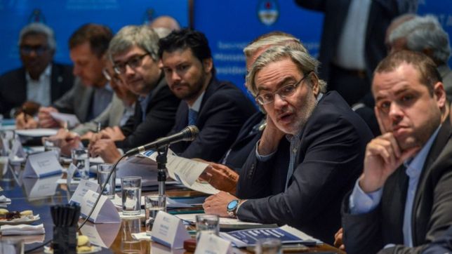 congelados: ypf pierde u$s360m y el sector analiza acciones legales