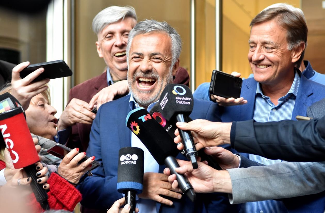 El doblete de Alfredo Cornejo: se aprobó el RIGI en Mendoza y expuso una grieta en las filas de De Marchi. FOTO: Pablo Cuarterolo