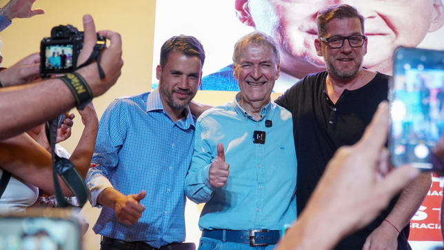 Juan Schiaretti, candidato de Provincias Unidas, y Marcos Torres, intendente de Alta Gracia. 