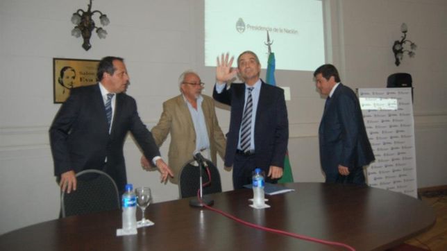 ?mandale saludos a la decana?