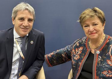 Toto Caputo y la presidenta del FMI, Kristalina Georgieva