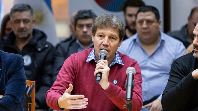 Con la re-re en el aire, Gustavo Melella trabaja en la letra chica de su reforma constitucional