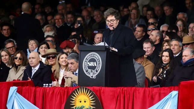 Javier Milei en la Sociedad Rural. El Gobierno anunció 40 días de retenciones cero para el campo. 