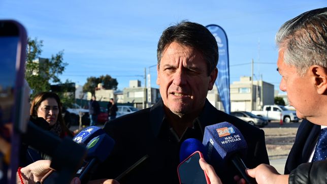 El intendente de Neuquén, Mariano Gaido, ya no confronta con Javier Milei. Trama su sucesión.