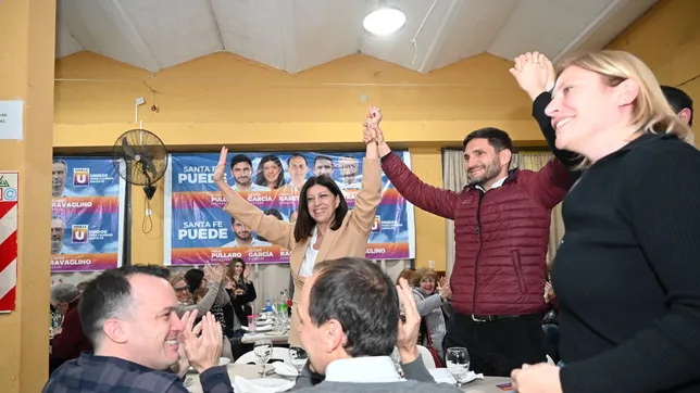 Clara García, Maximiliano Pullaro y Gisela Scaglia. La conducción tripartirta de Unidos define qué le conviene hacer en octubre.