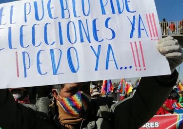 Desde Argentina, Morales pivotea un acuerdo para superar la crisis en Bolivia