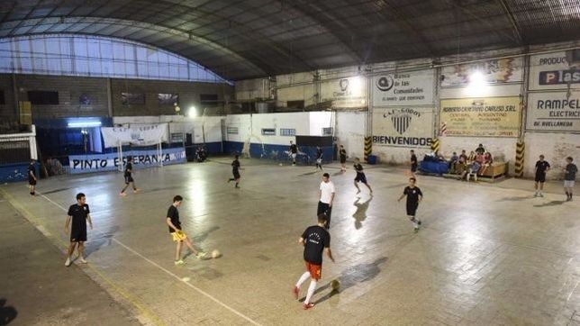 clubes de barrio no podran ir a la corte para revisar el tarifazo de luz