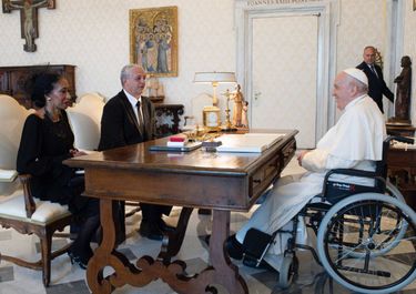 Con una última foto en 2022, Bergoglio se despidió de la política argentina