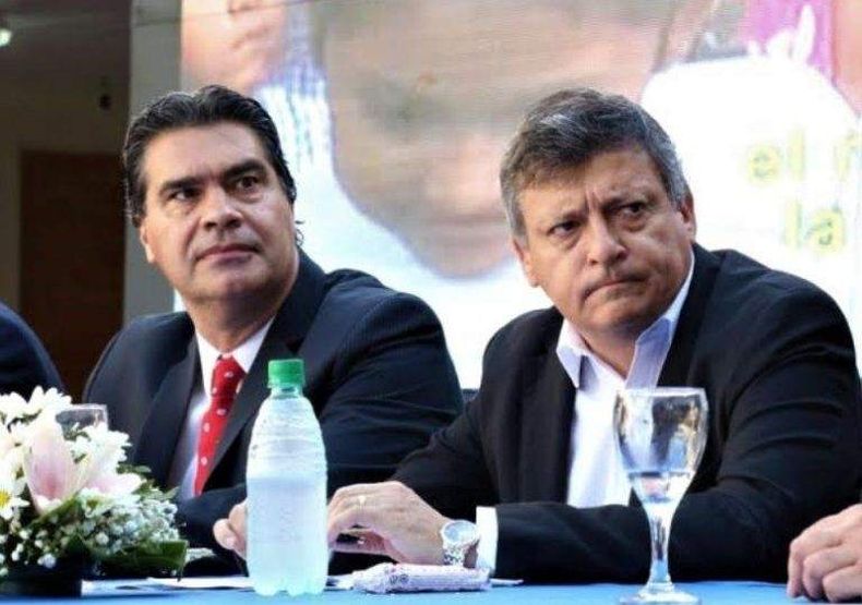 Coqui Capitanich junto a otro exgobernador, Domingo Peppo, con quien sigue negociando para una posible unidad en las candidaturas.