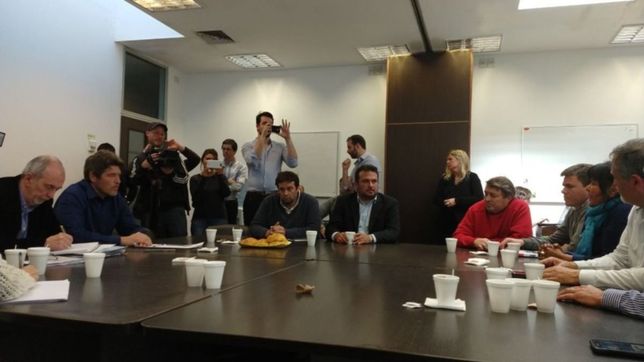 con la paritaria frenada, docentes buscan nuevos canales para llegar a vidal