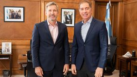El gobernador de Entre Ríos, Rogelio Frigerio, junto al ministro del Interior, Diego Santilli. El gobernador de Entre Ríos, Rogelio Frigerio, junto al ministro del Interior, Diego Santilli.