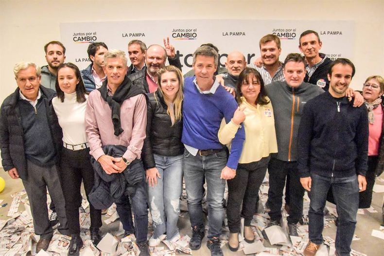 El PRO y la UCR cuando la alianza estaba firme en La Pampa. Ahora cada cual atiende su juego y el partido amarillo está desdibujado. FOTO: www.radiokermes.com