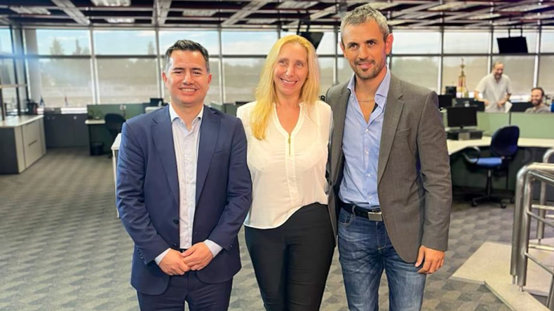 Gabriel Bornoroni, Karina Milei y Martín Menem.