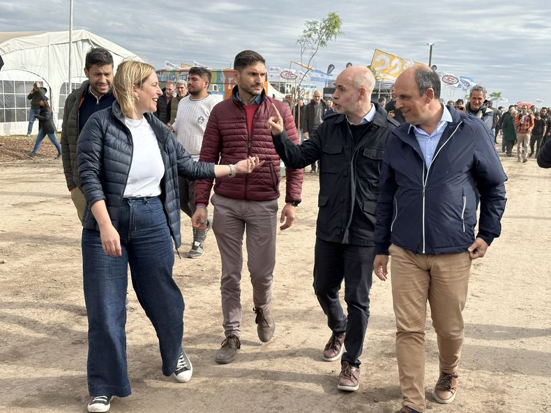 larreta-pullarojpg