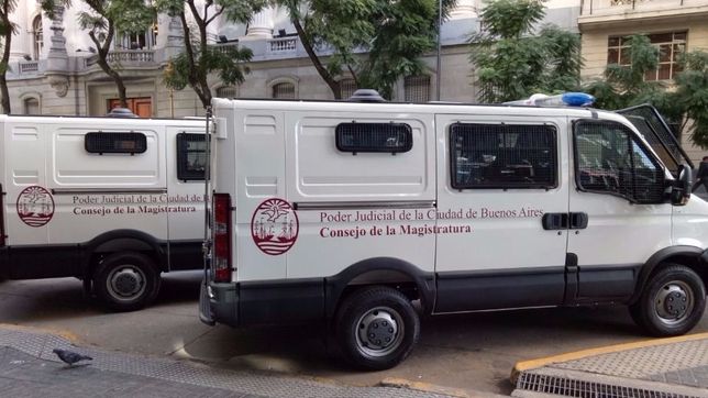entregaron moviles para traslado de detenidos del fuero penal porteno