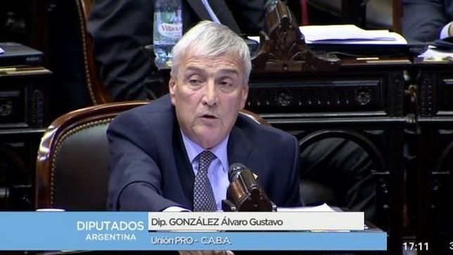 ?con carrio tendriamos que ir a terapia de pareja?, dice un diputado pro