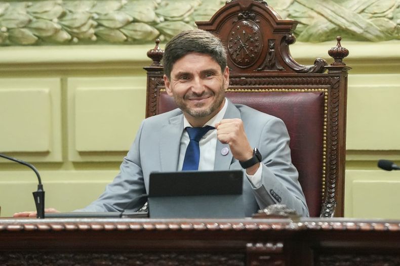 Maximiliano Pullaro pretende blindar la obra pública en Santa Fe de cara a 2027.