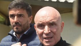 Espert sigue en campaña: pese al escándalo narco, el candidato cumplió con su agenda en Olavarría