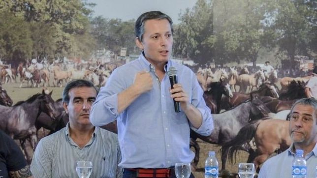 el jefe del pj bonaerense pidio la renuncia del senador k acusado por abuso