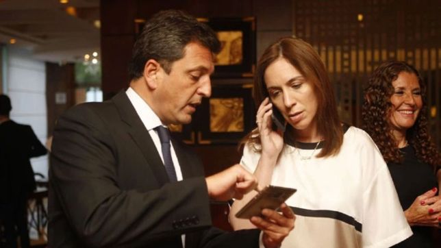 ¿parrillada para tres? massa, con larreta y vidal en una mesa de la brigada