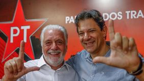 La fidelidad del voto por Lula tienta al PT para buscar un heredero