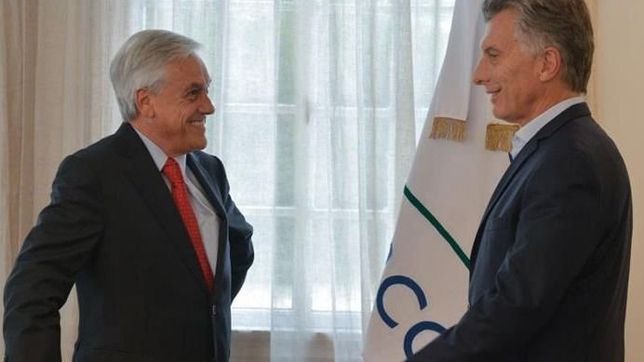 Letra P | Piñera Macri Modelo Espejo