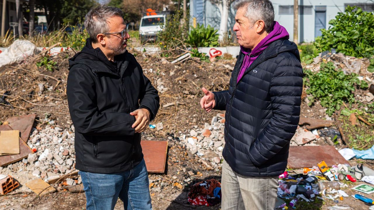 Valenzuela camina la Primera sección: desembarco en Ituzaingó con el candidato local