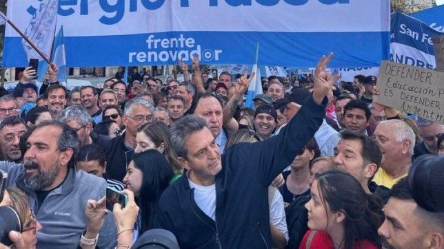Sergio Massa, en la marcha por la universidades.