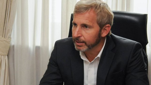 el gobierno se resigna a aumentos de salarios del 25%