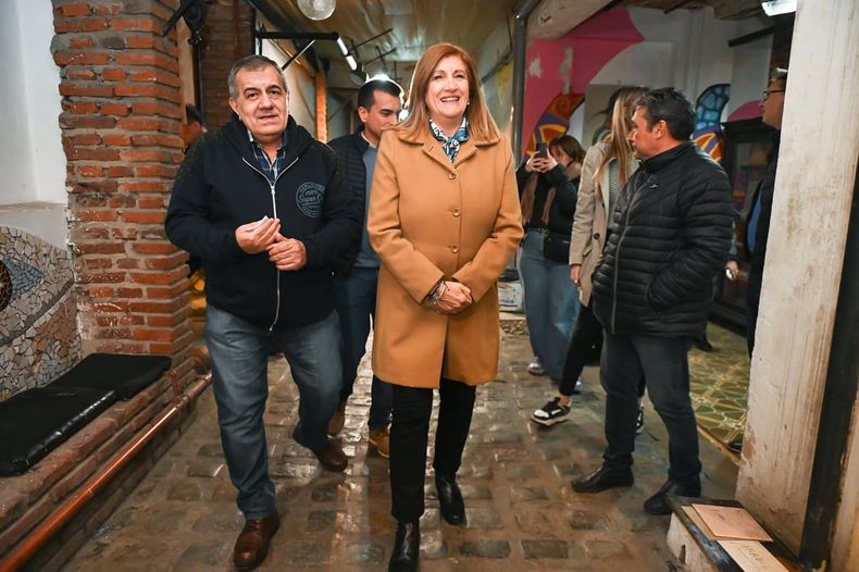 Rosario Romero y el presidente del PJ de Entre Ríos, José Cáceres.