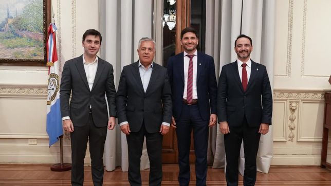 Cumbre de gobernadores dialoguistas en Rosario: gambetas políticas y foco en la crisis de la economía real