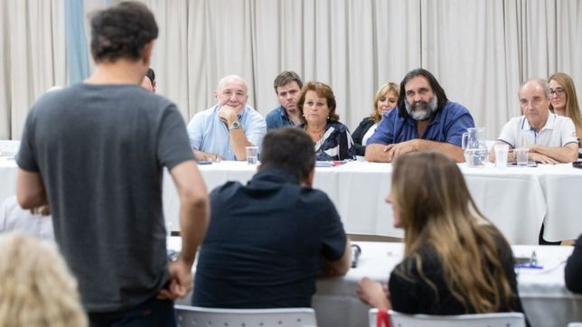 kicillof surfea el descontento docente y esquiva el paro