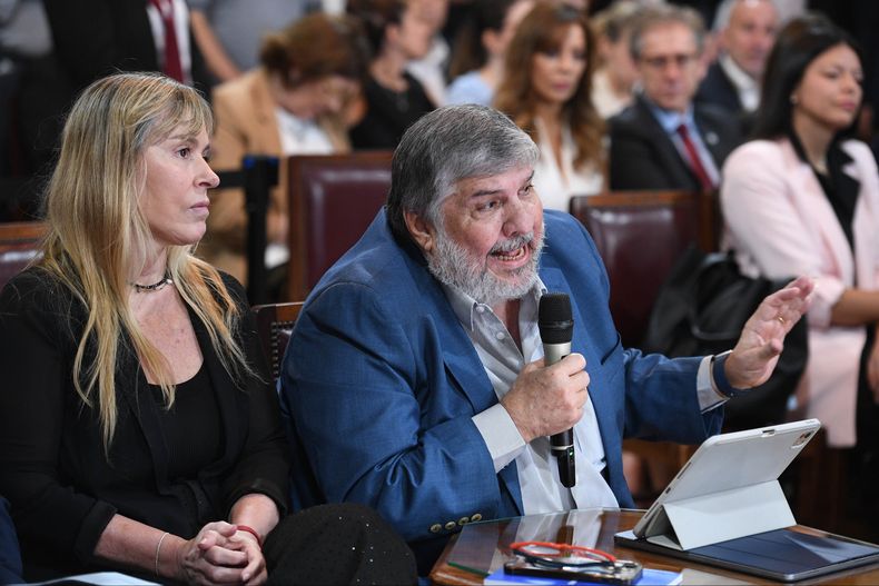 José Mayans, jefe del kirchnerismo en el Senado, donde se trata la reforma laboral.&nbsp;