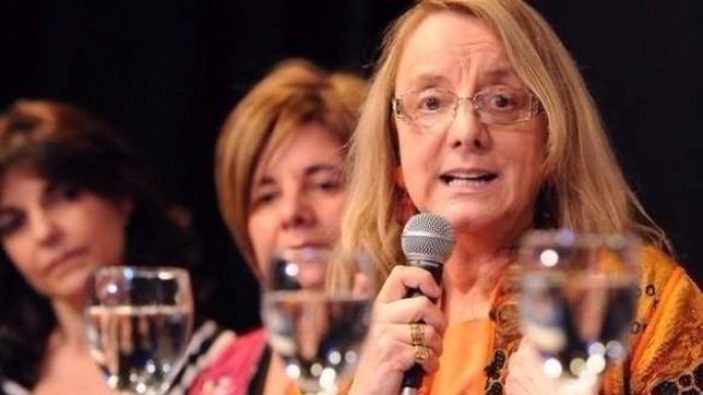 alicia kirchner analiza una fuerte reduccion de empleados estatales