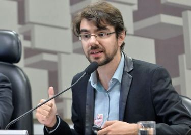Economista de Lula abre el paraguas: El escenario es mucho peor que el de 2003