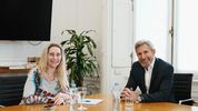 Rogelio Frigerio y Karina Milei sellaron su acuerdo electoral en Entre Ríos. Rogelio Frigerio y Karina Milei sellaron su acuerdo electoral en Entre Ríos.