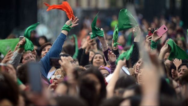 Histórico: una marea verde se apoderó de las calles de La Plata
