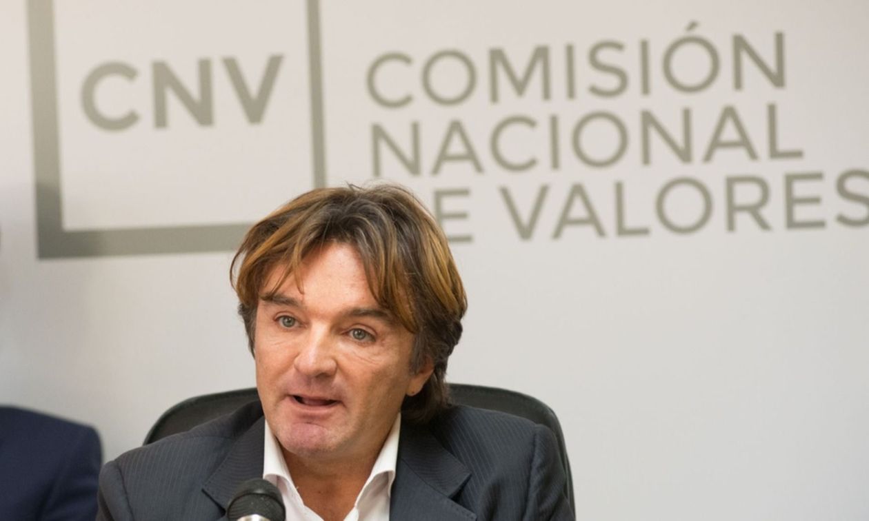 Adrián Cosentino Comisión Nacional de Valores Adrián Cosentino Comisión Nacional de Valores