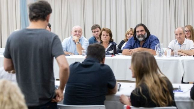 efecto sirenazo: mas presion de docentes a kicillof por paritarias