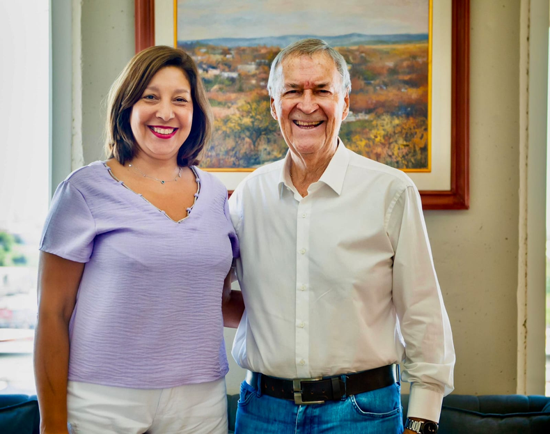 Arabela Carreras y Juan Schiaretti reunidos en Córdoba. 
