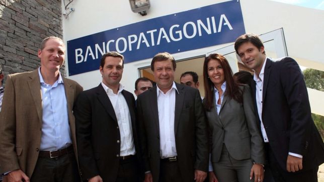 el banco patagonia se aferra a su negocio inmejorable con rio negro