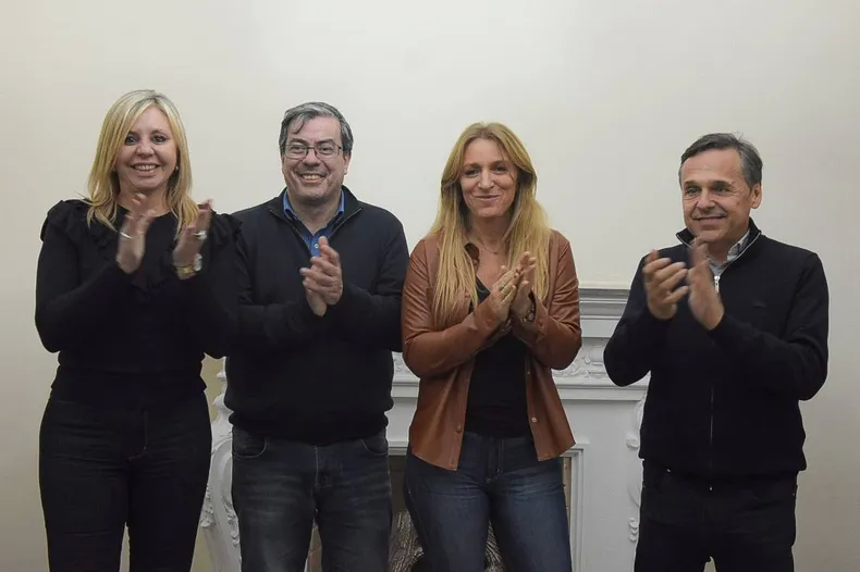Sacnún, Martínez, Carignano y Giuliano.