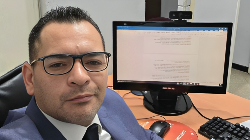 Santa Fe: quién es el abogado y expolicía que se autodesignó vocero del motín en Rosario