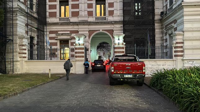 buenos aires vota y letra p te informa minuto a minuto en un streaming colaborativo de cinco medios